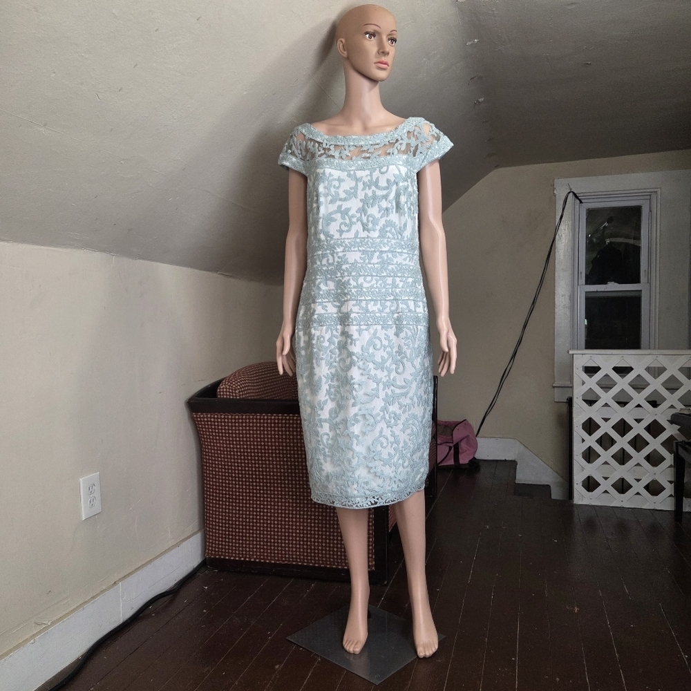 Tadashi Shoji Lace Sheath Dress Mint Blue Knee Length Size 12